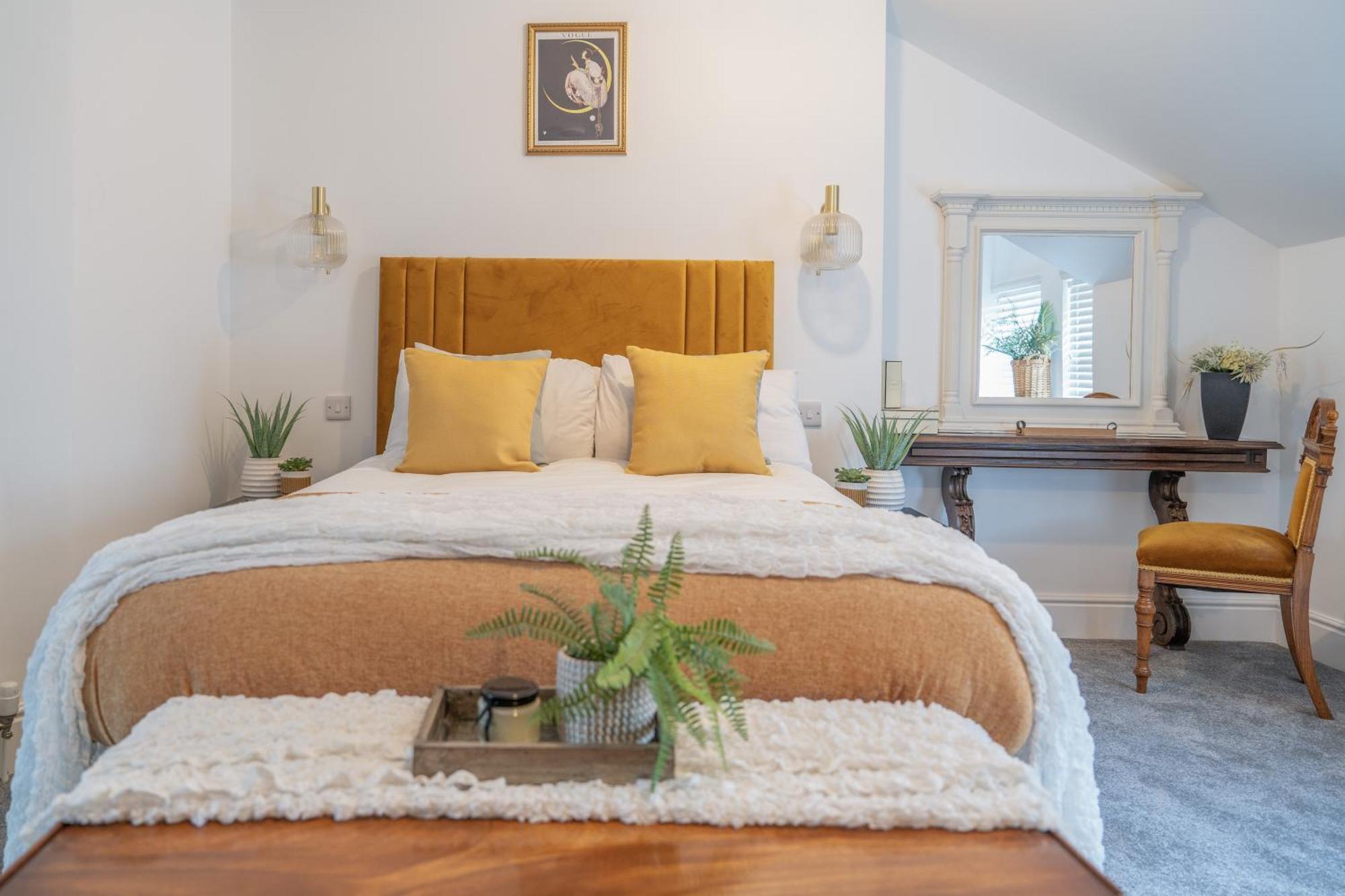 Apartment Gorgeous New 1 Bedroom Penthouse Flat