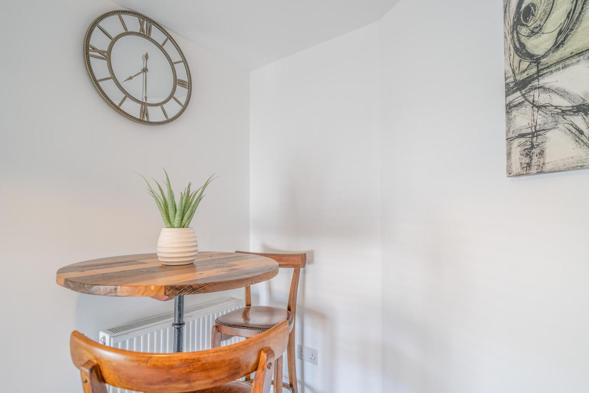 Gorgeous New 1 Bedroom Penthouse Flat Morecambe