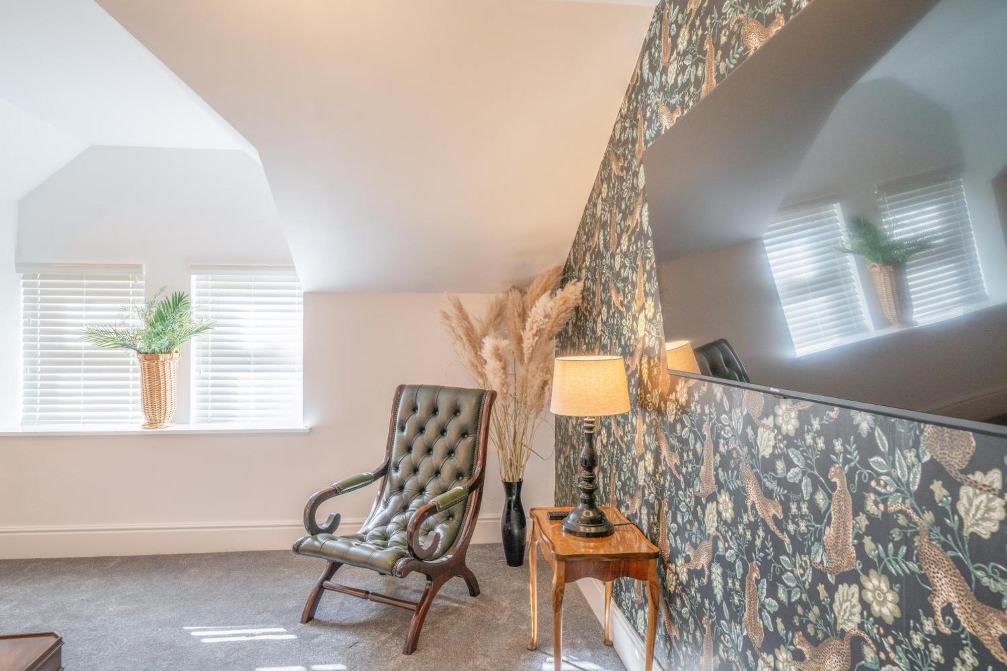 Gorgeous New 1 Bedroom Penthouse Flat * Morecambe